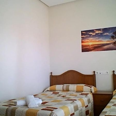 Hostal Restaurante Galicia Villardefrades Екстер'єр фото