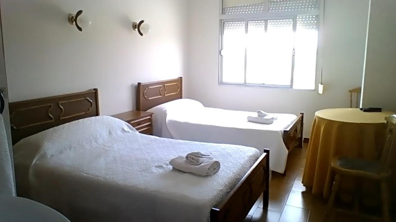 Hostal Restaurante Galicia Villardefrades Екстер'єр фото