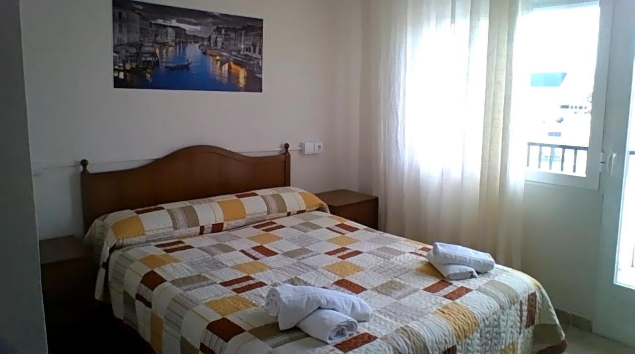 Hostal Restaurante Galicia Villardefrades Екстер'єр фото